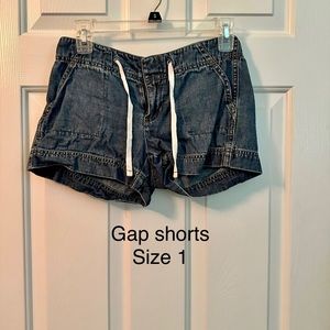 Gap shorts size 1